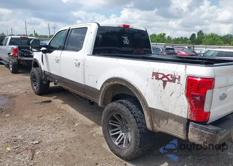 2017 Ford F-250 King Ranch из США, поврежденный, VIN 1FT7W2BTXHEC00592